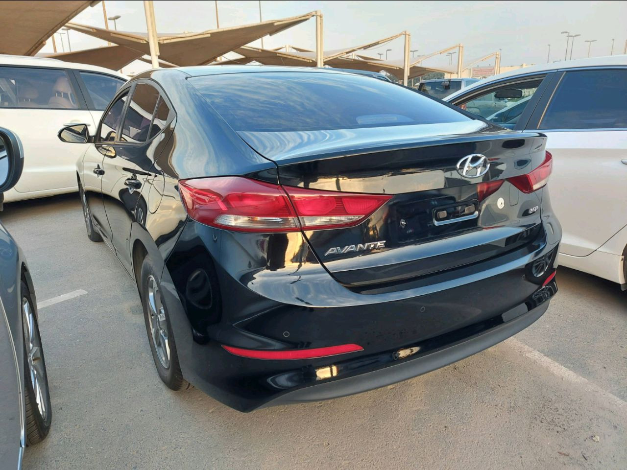 Hyundai Avante - Image 5