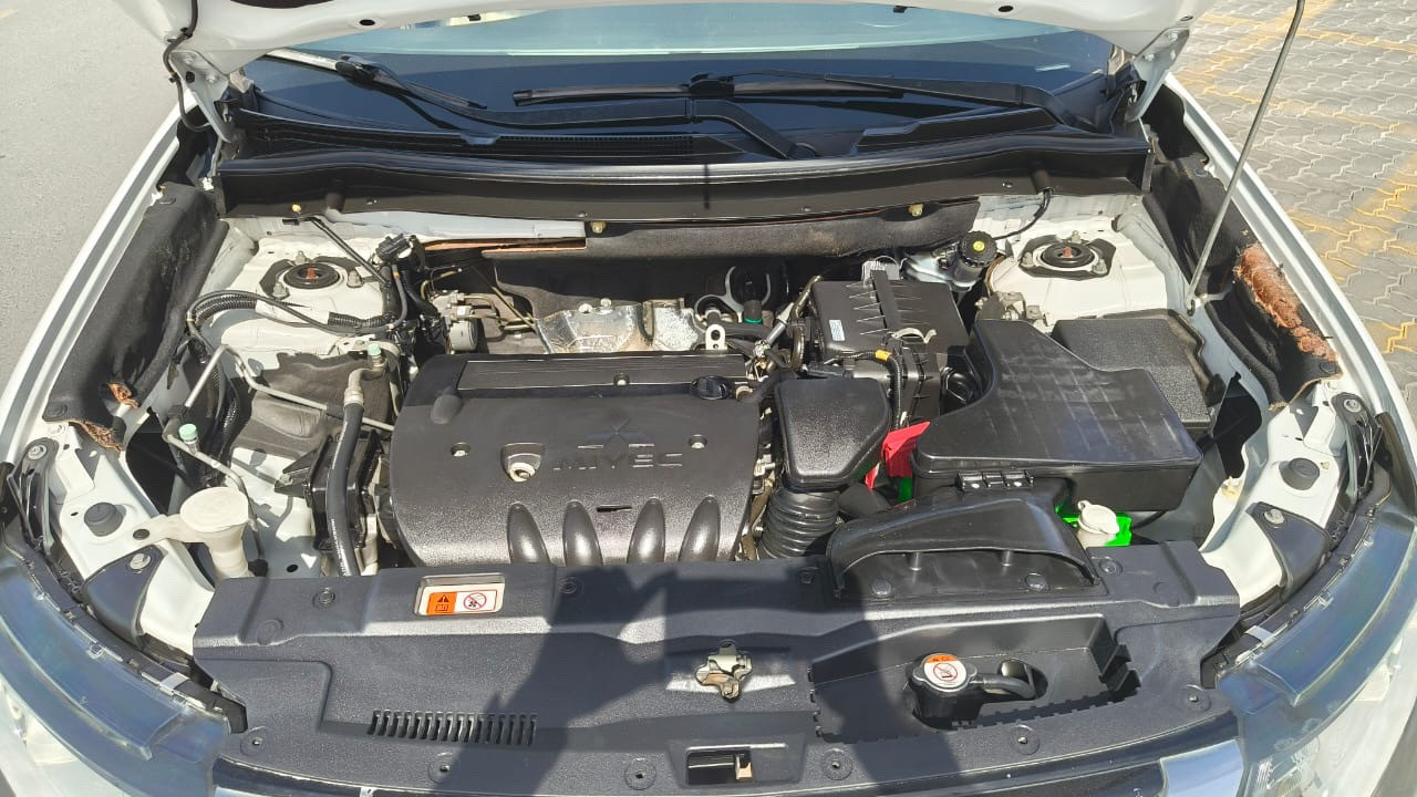 Mitsubishi Outlander - Image 4