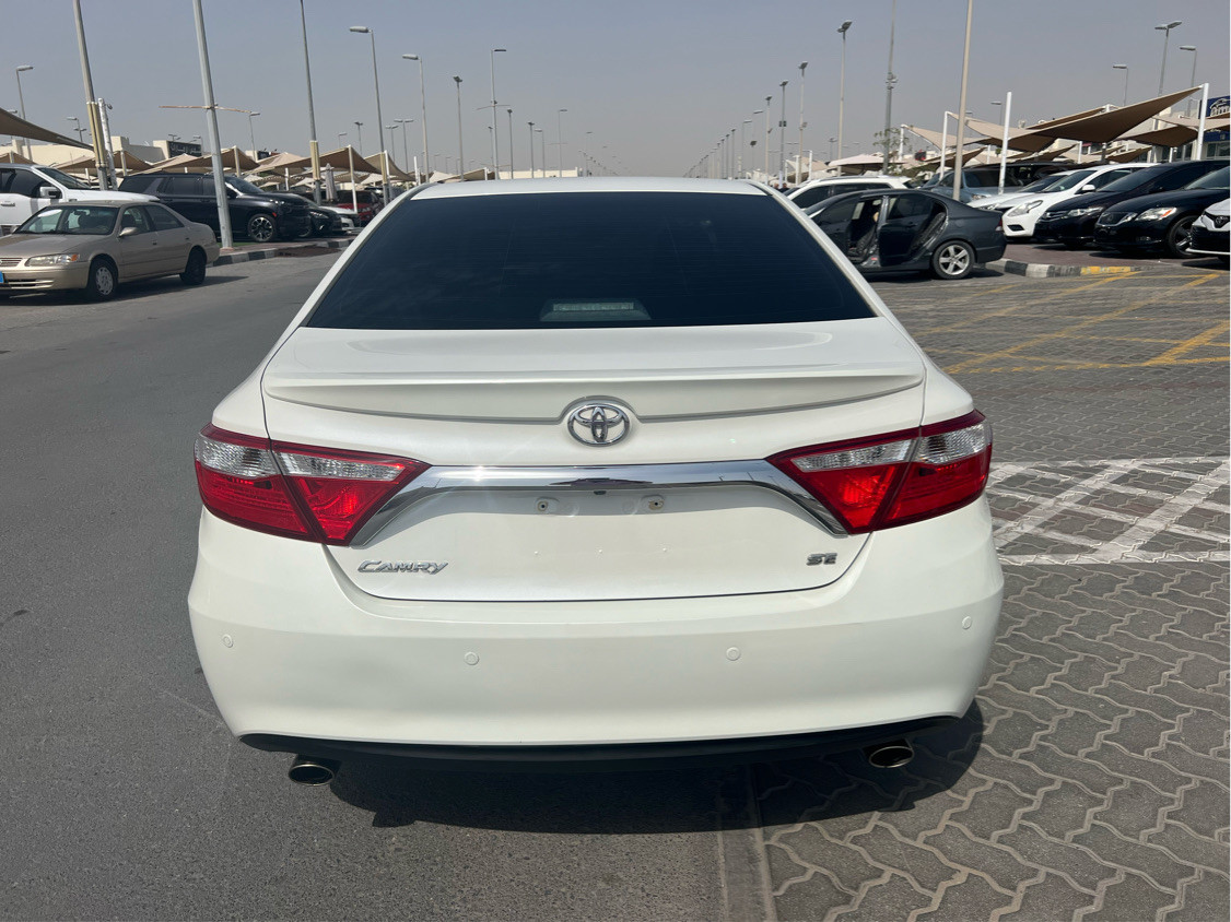 Toyota Camry - Image 3