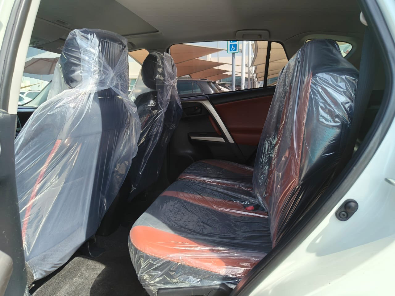 Toyota Rav 4 - Image 11