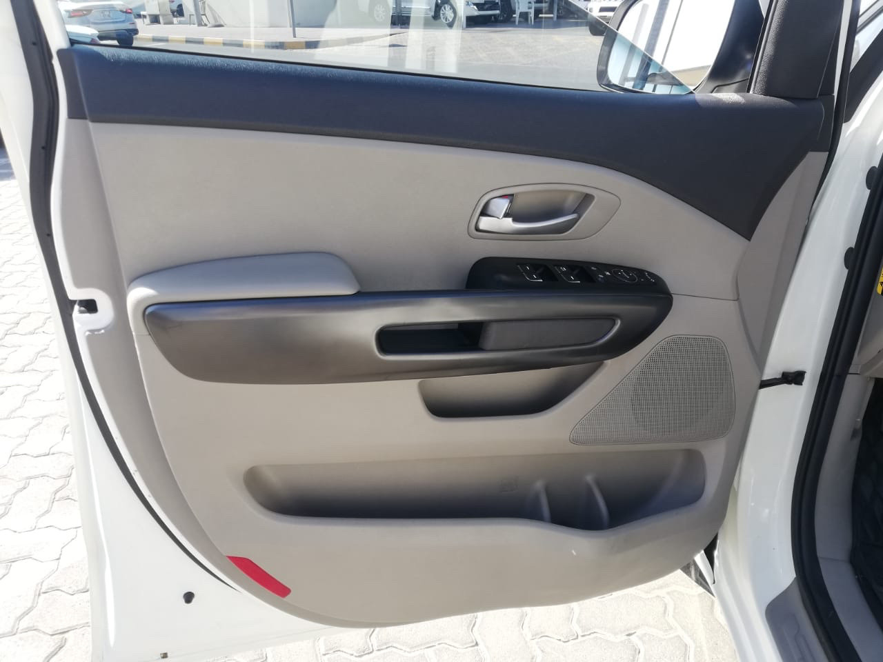 KIA Sedona - Image 5