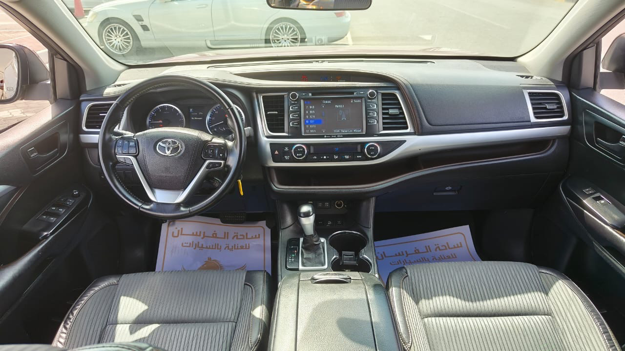 Toyota Highlander - Image 10