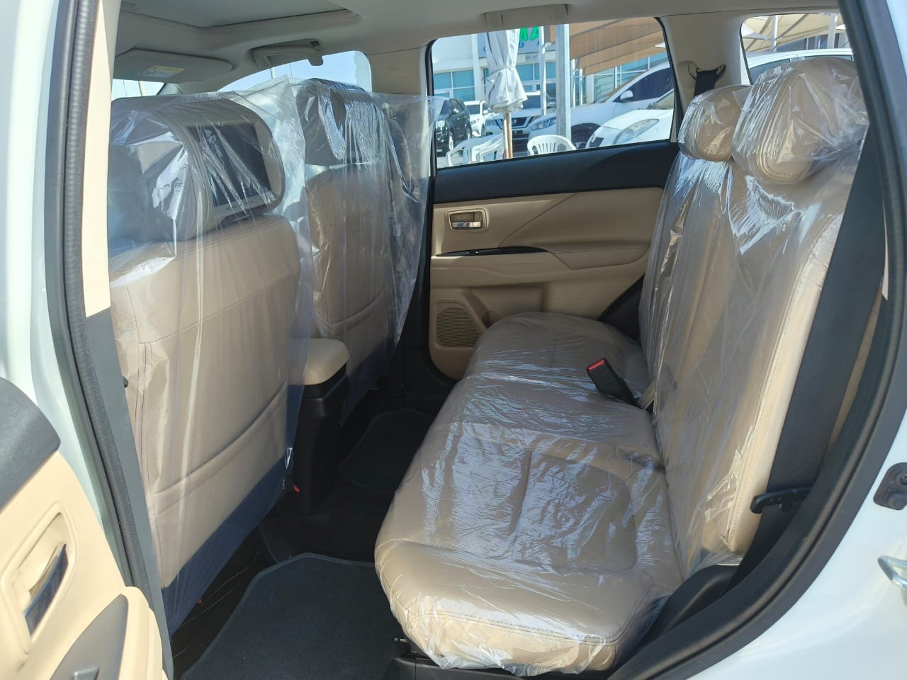 Mitsubishi Outlander - Image 11