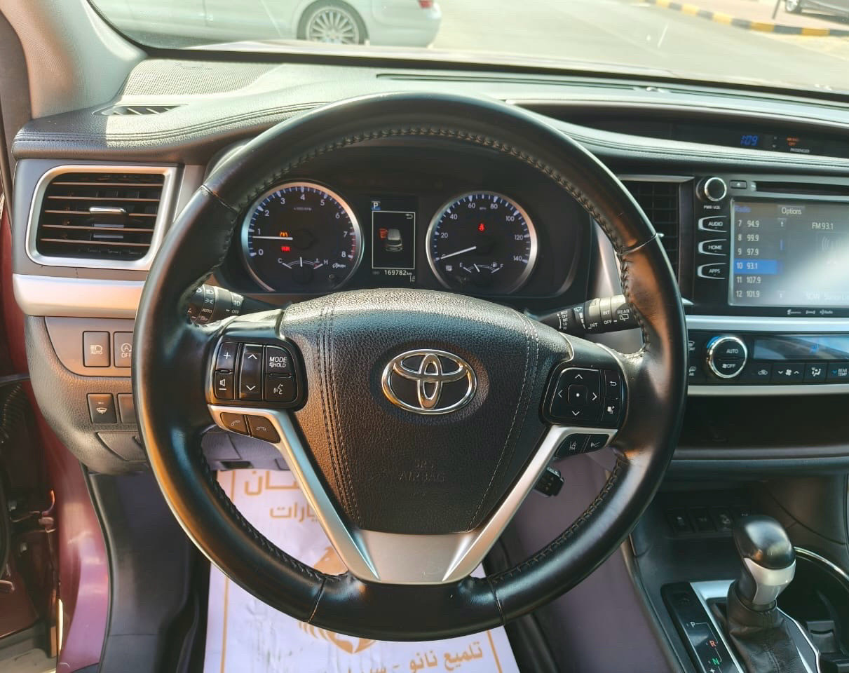 Toyota Highlander - Image 17