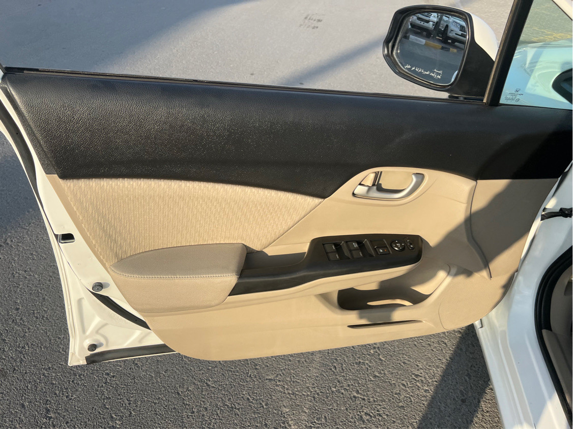 Honda Civic - Image 17