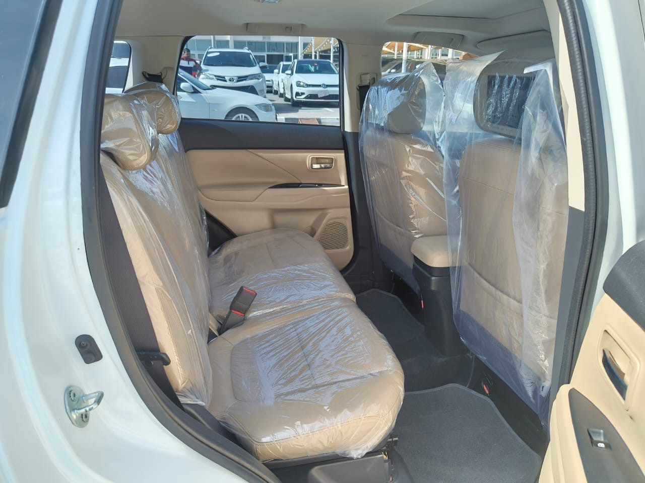 Mitsubishi Outlander - Image 13