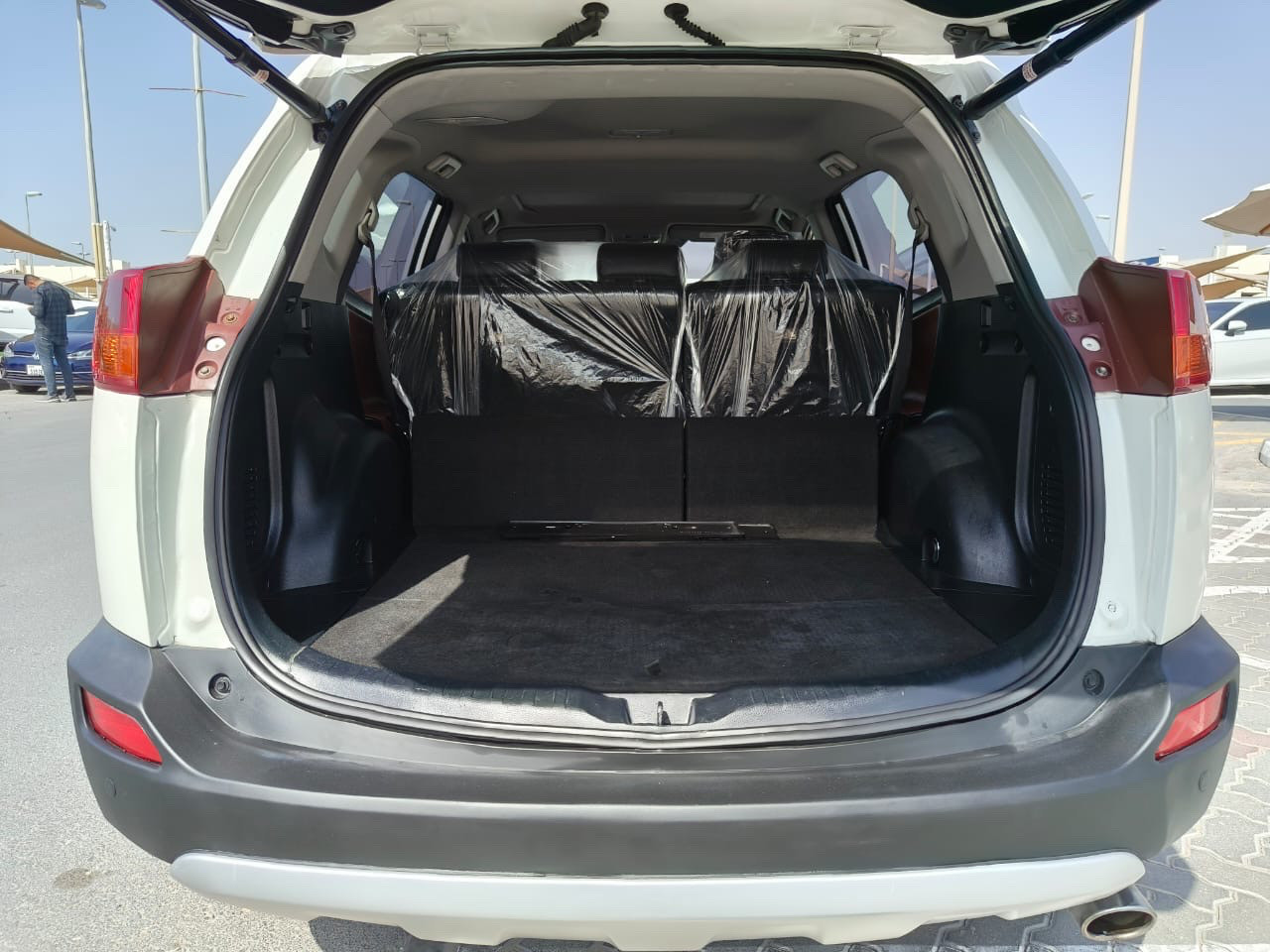 Toyota Rav 4 - Image 12