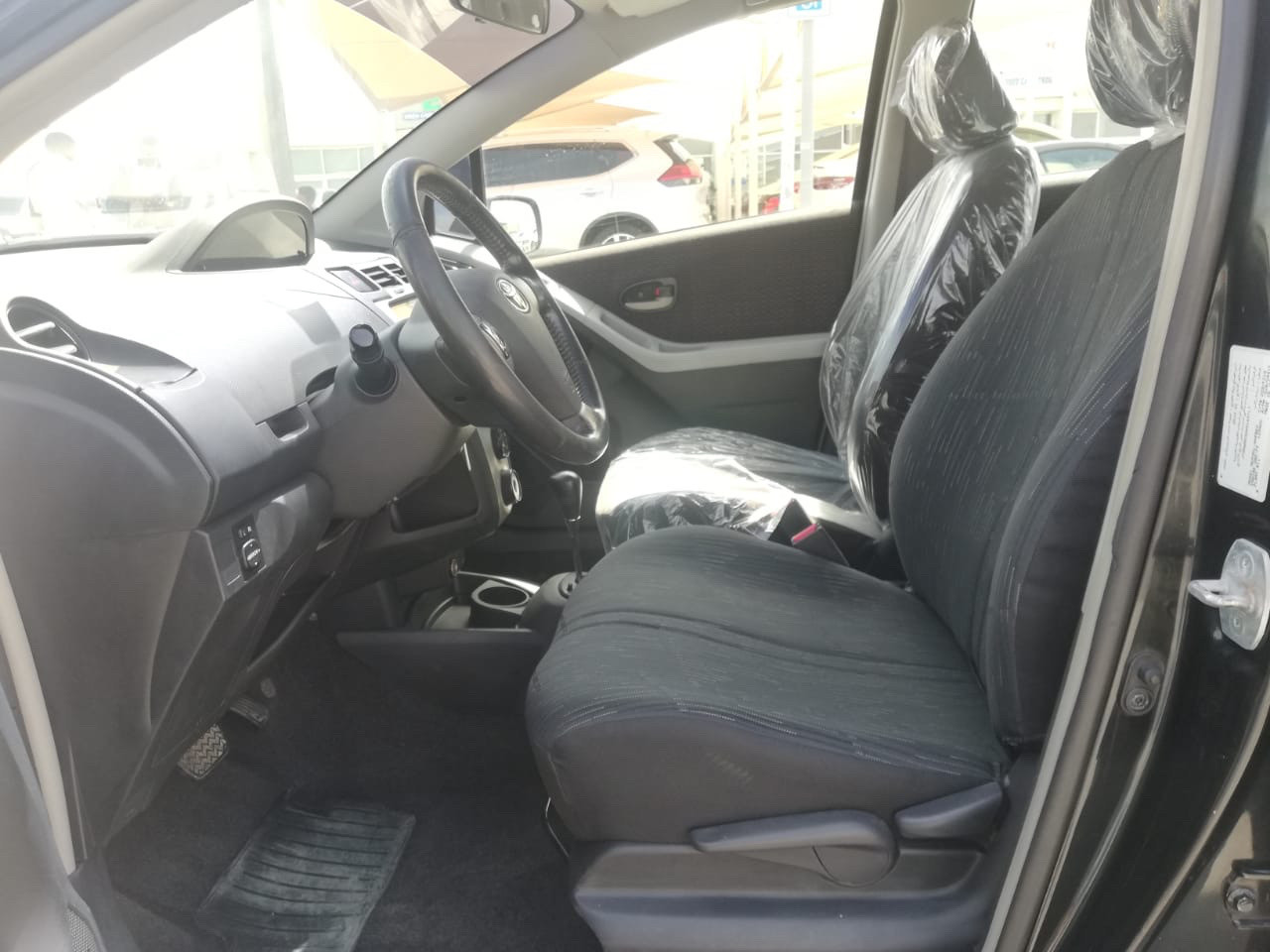Toyota Yaris - Image 9
