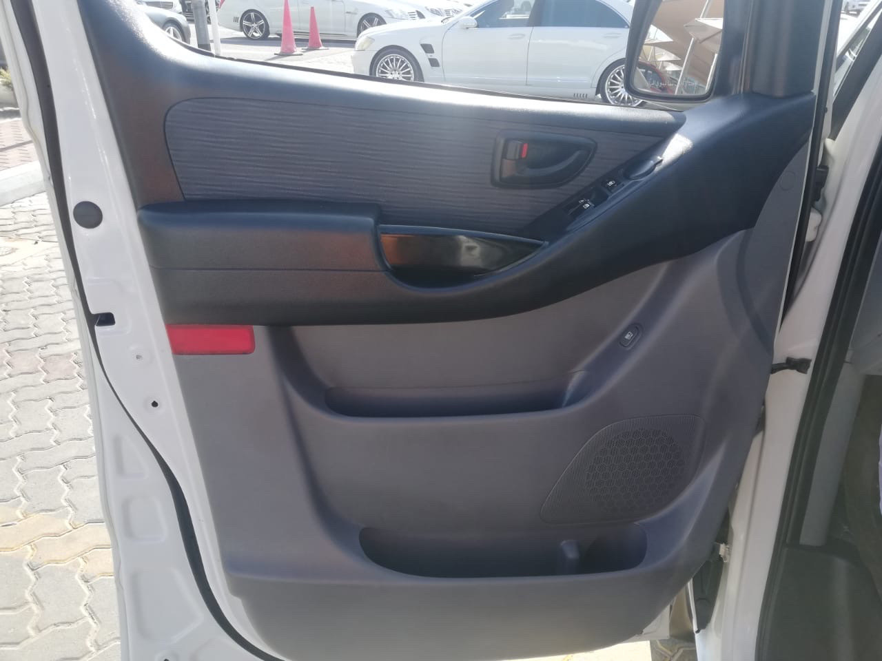 Hyundai H 1 - Image 11