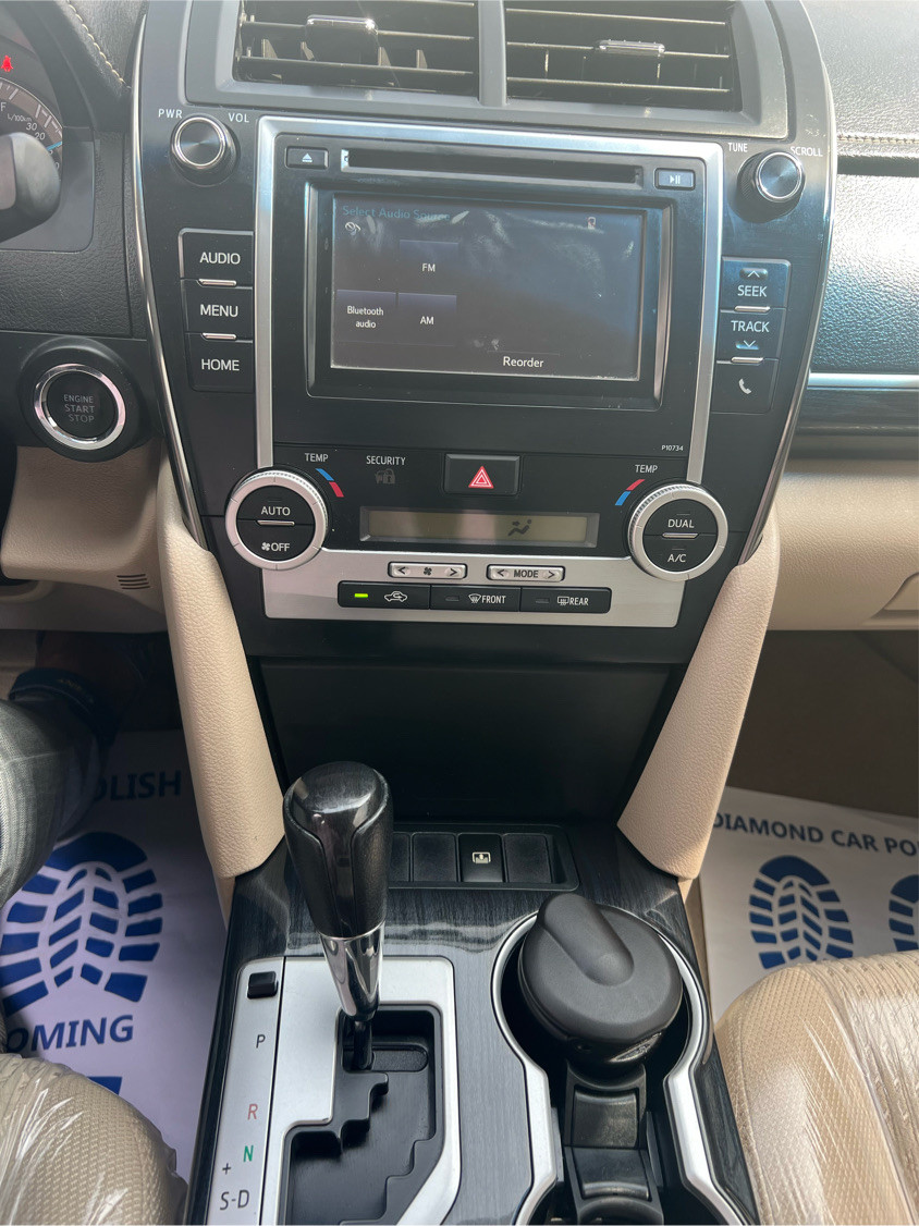 Toyota Camry - Image 8