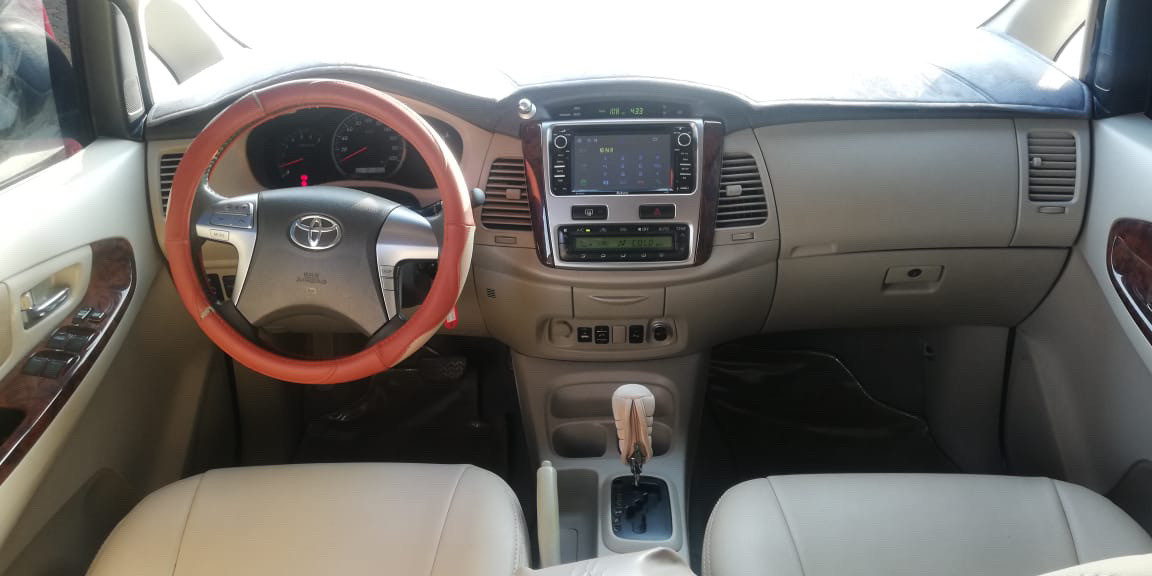 Toyota Innova - Image 5