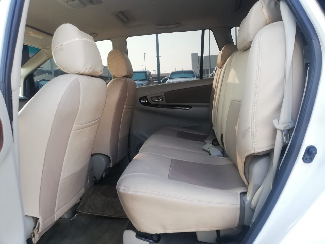 Toyota Innova - Image 7