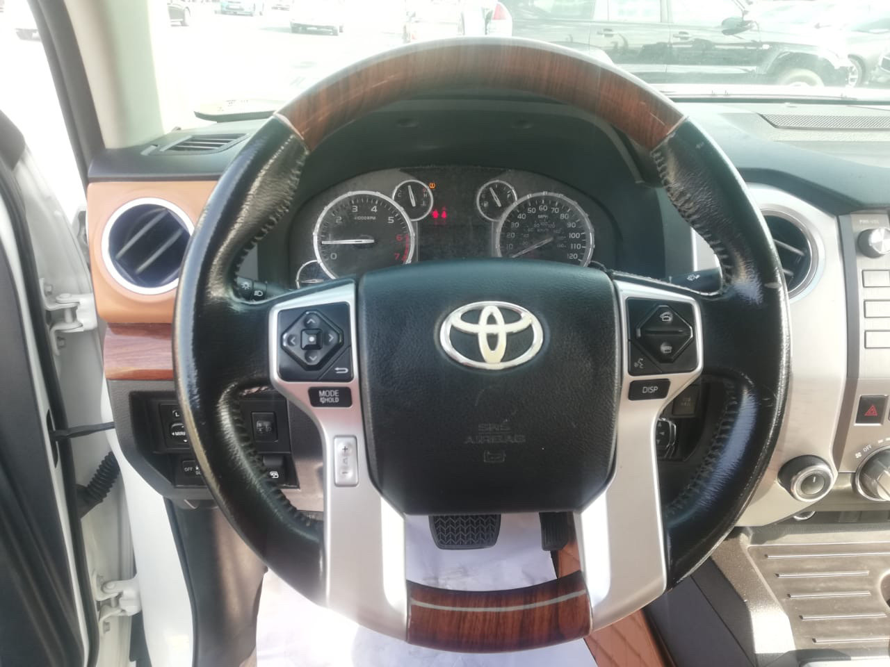 Toyota Tundra - Image 5