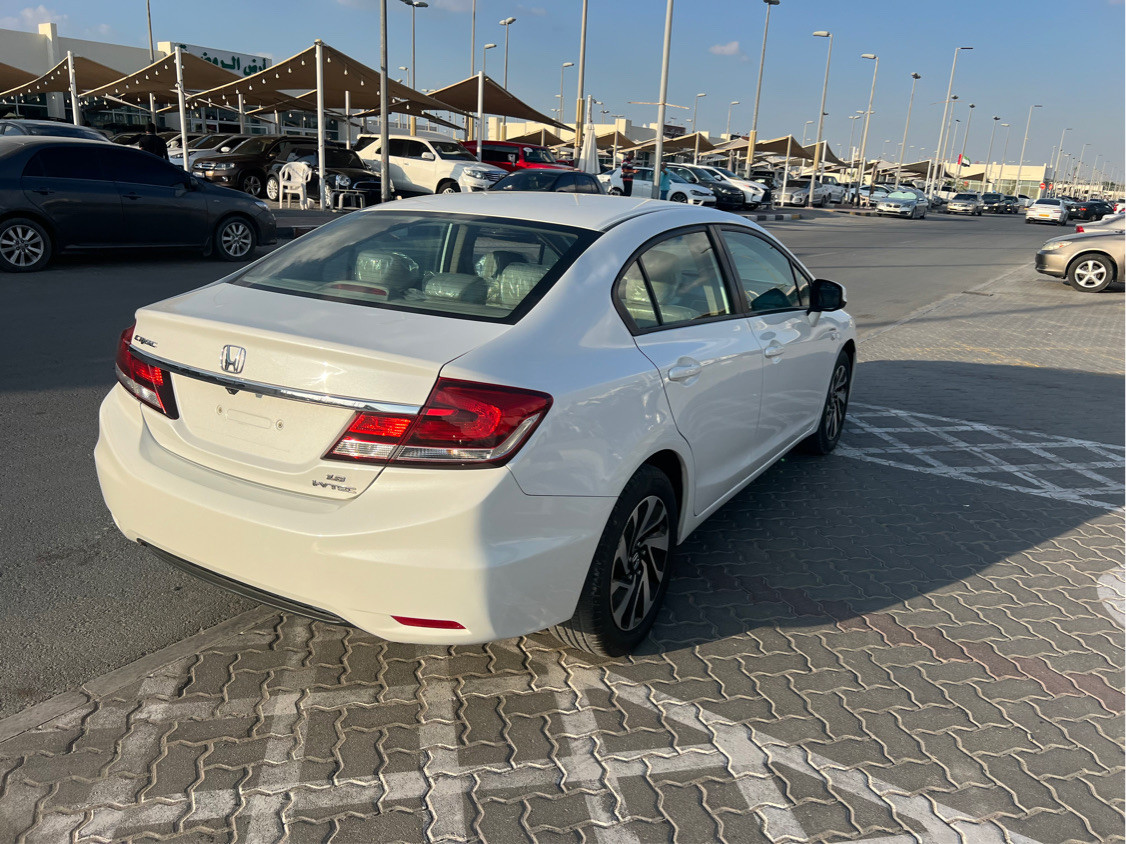 Honda Civic - Image 8