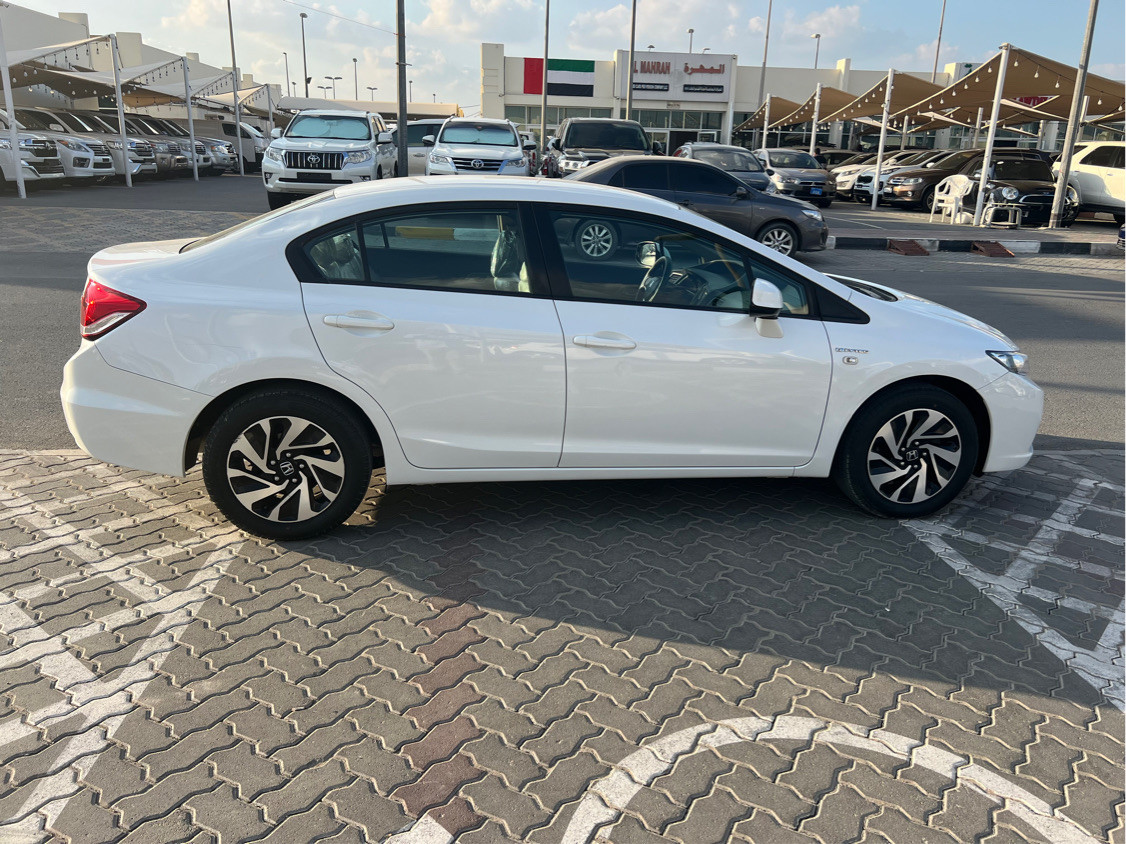 Honda Civic - Image 4