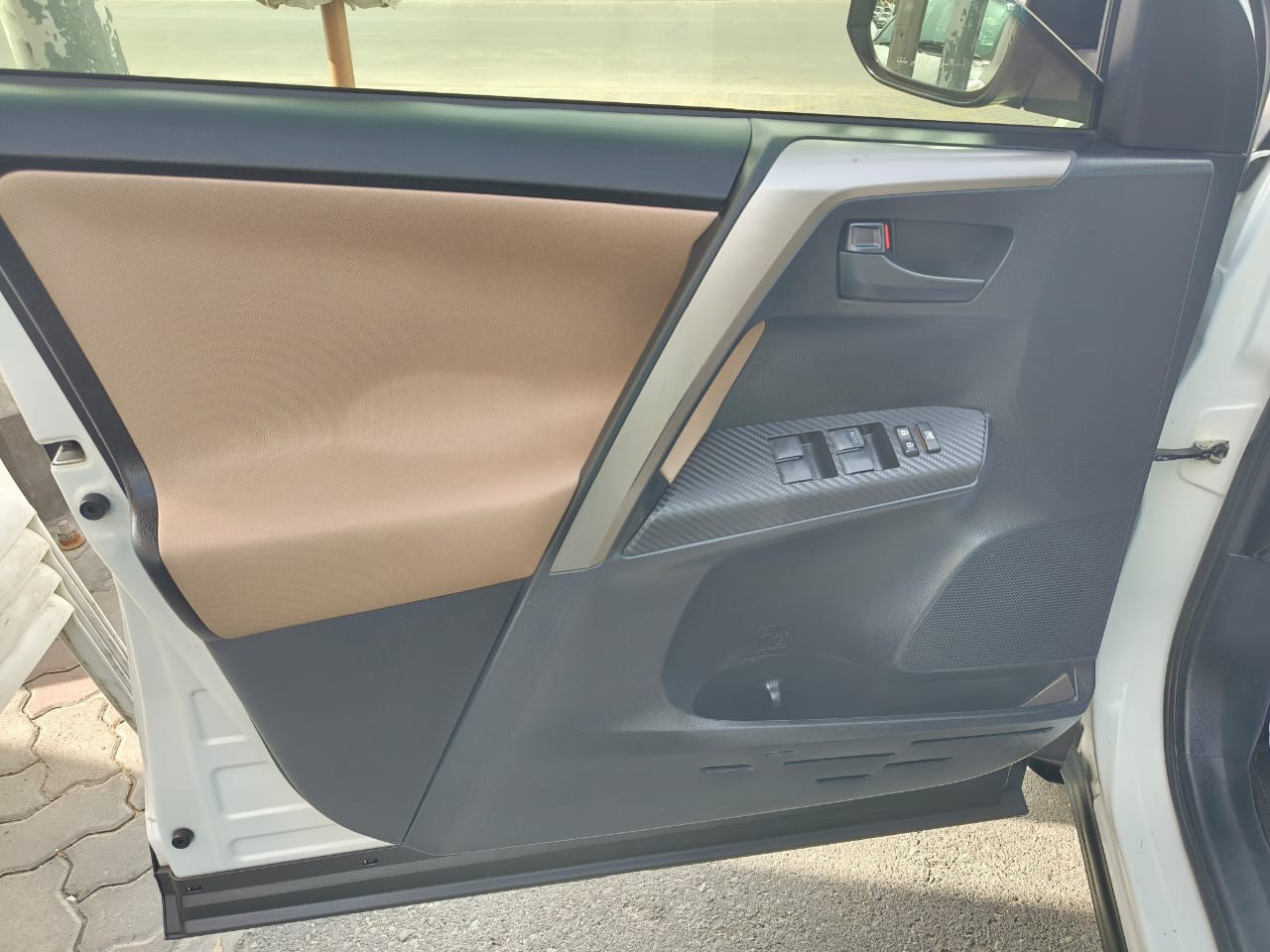 Toyota Rav 4 - Image 16
