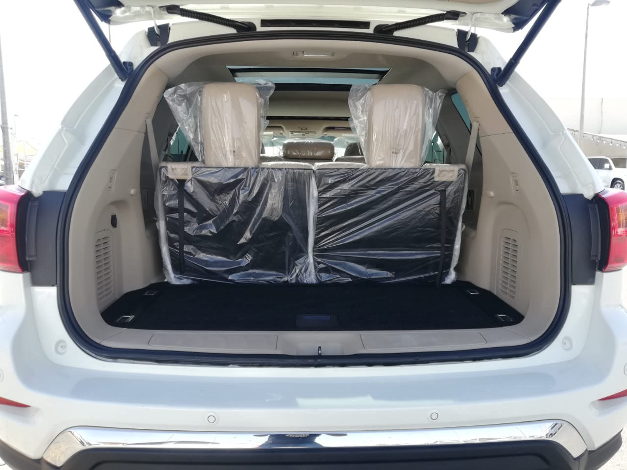 Nissan Pathfinder - Image 15