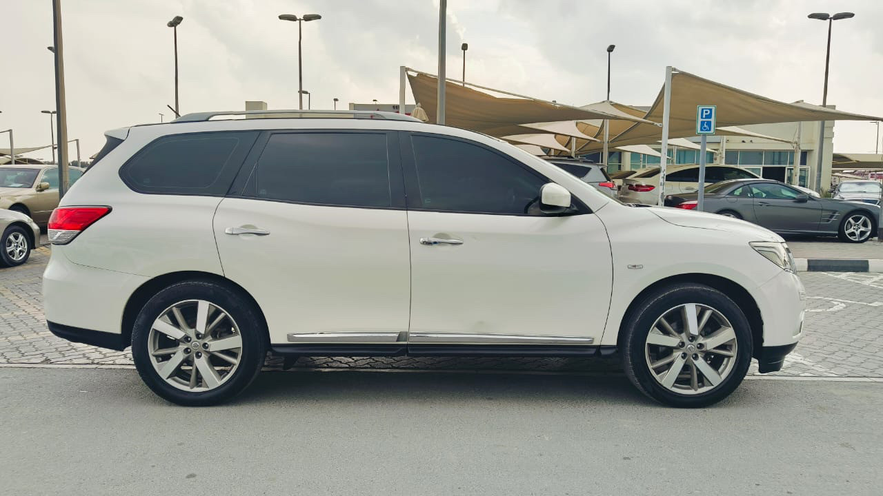 Nissan Pathfinder - Image 8