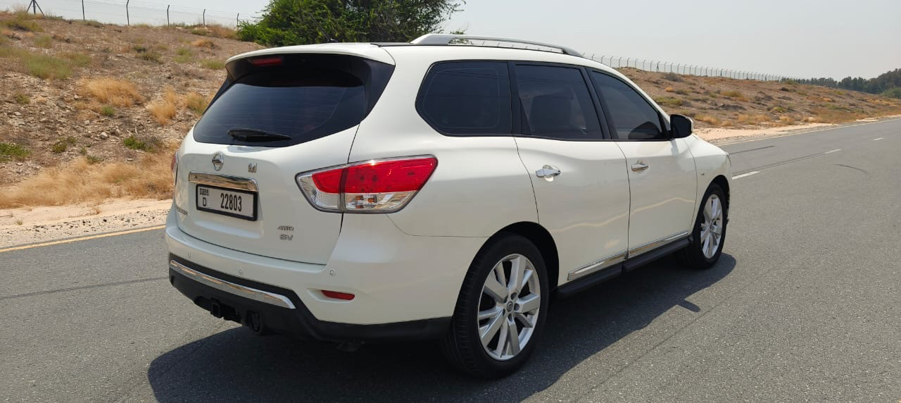 Nissan Pathfinder - Image 4