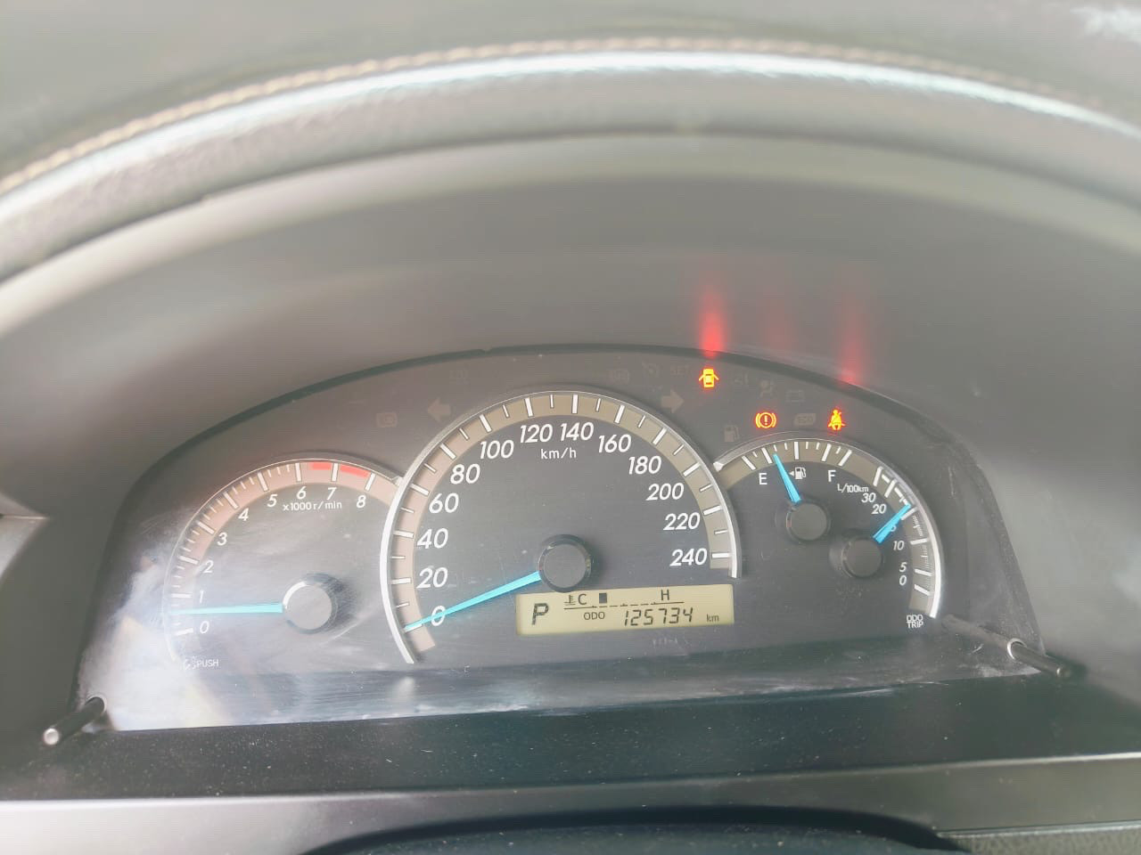 Toyota Camry - Image 8