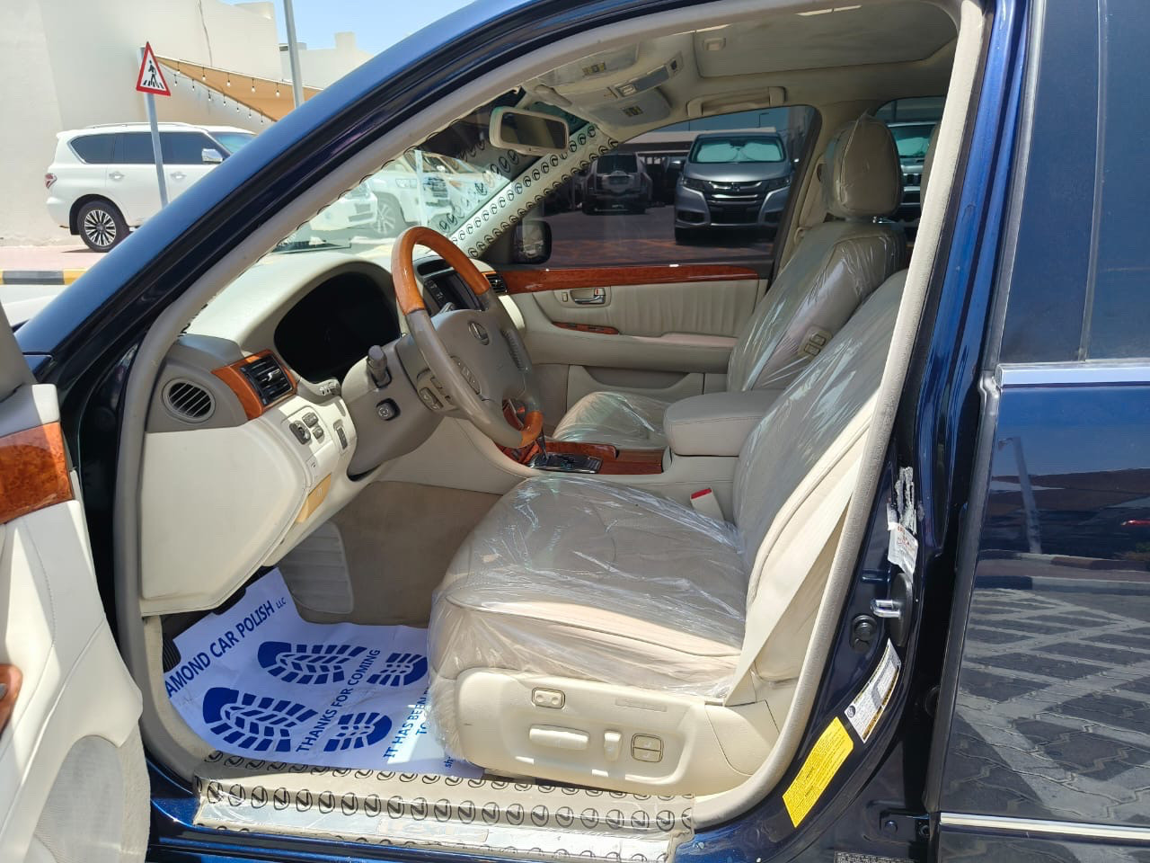 Lexus LS-Series - Image 10