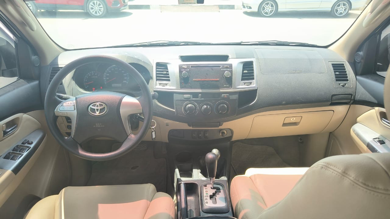 Toyota Fortuner - Image 8