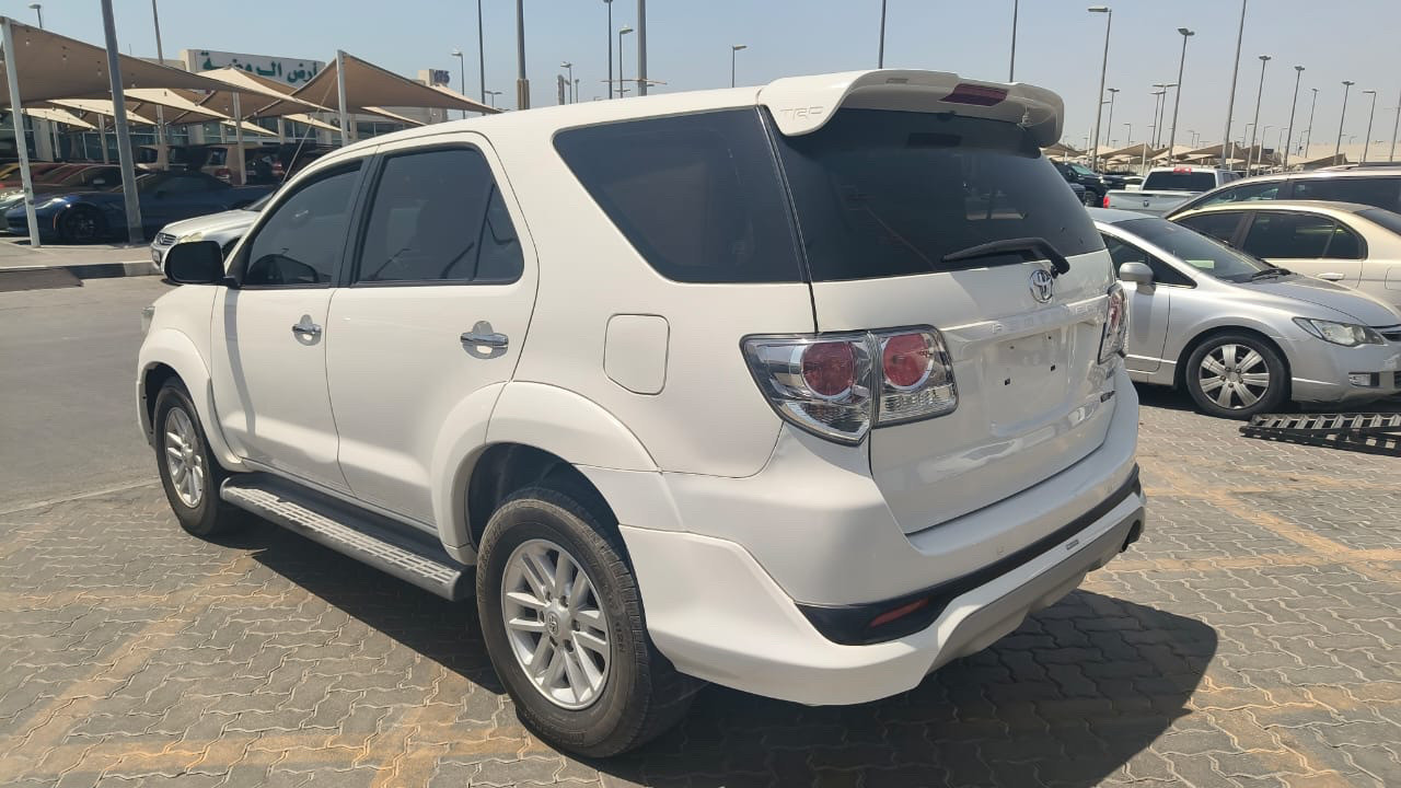Toyota Fortuner - Image 6