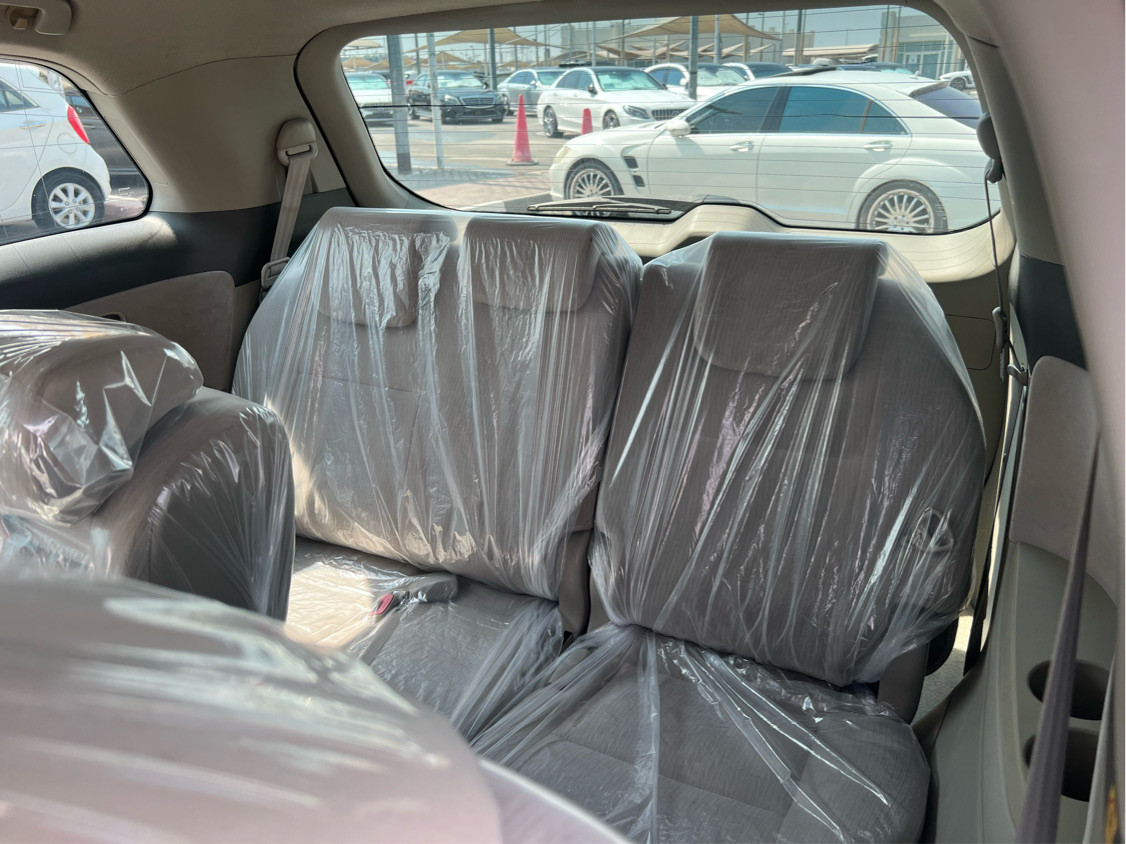 Toyota Previa - Image 12