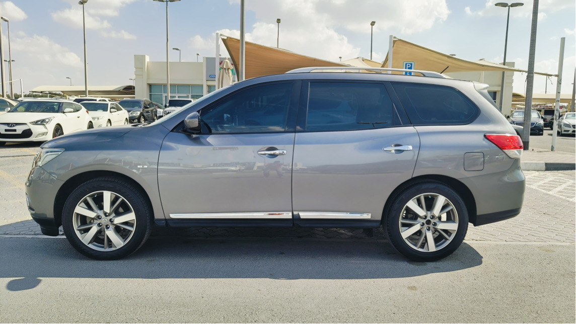 Nissan Pathfinder - Image 4