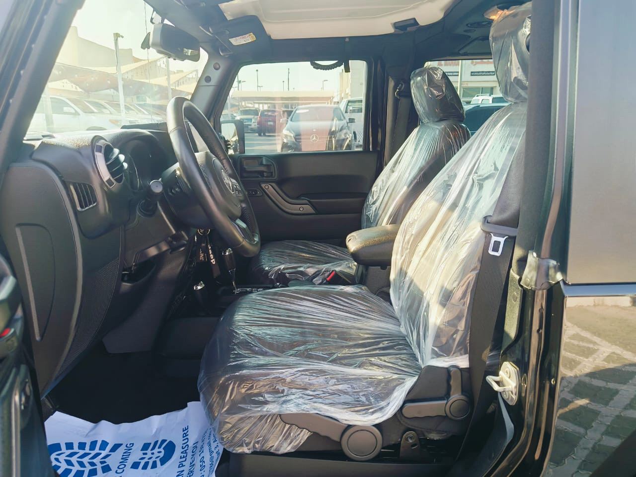 Jeep Wrangler - Image 12