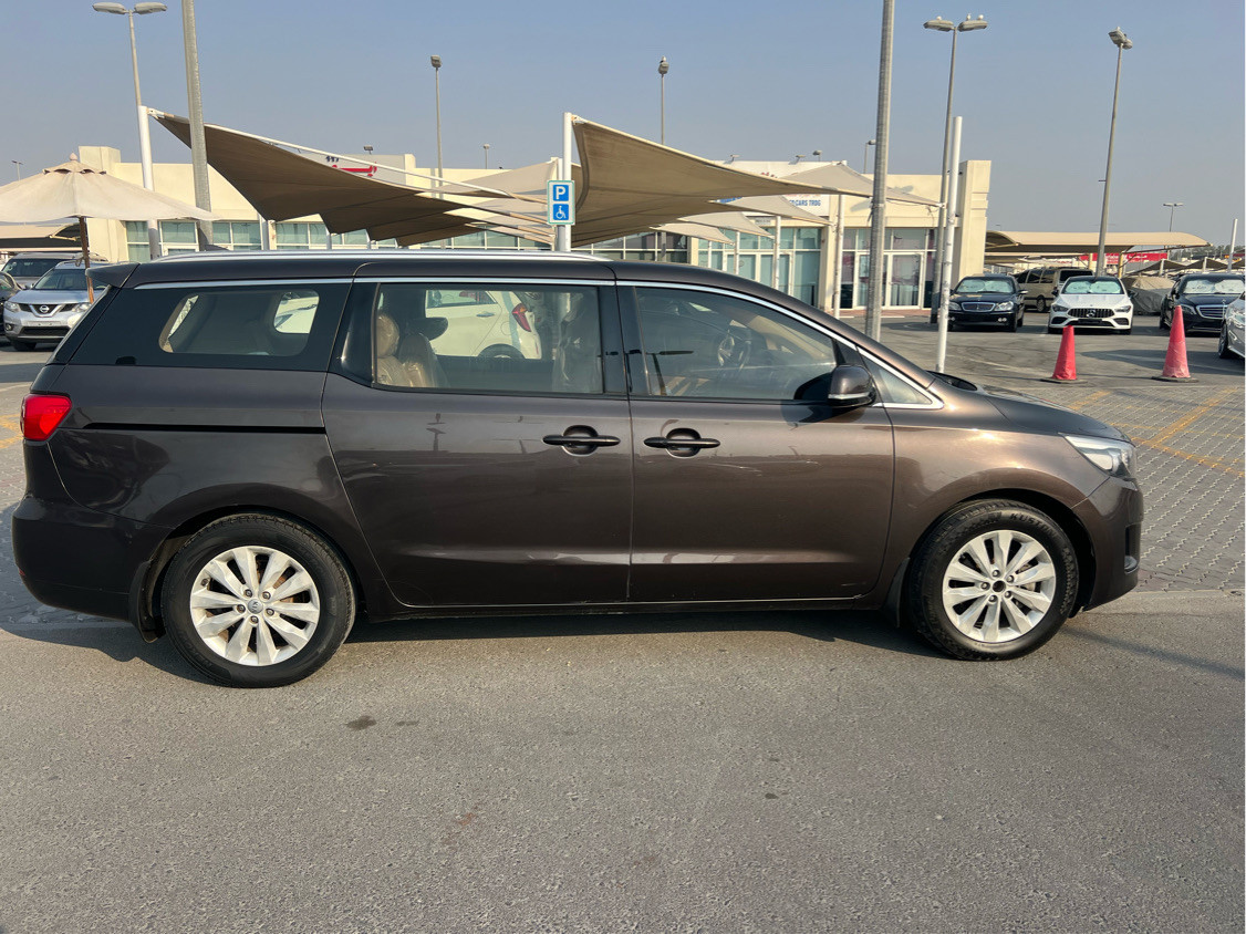 KIA Carnival - Image 13