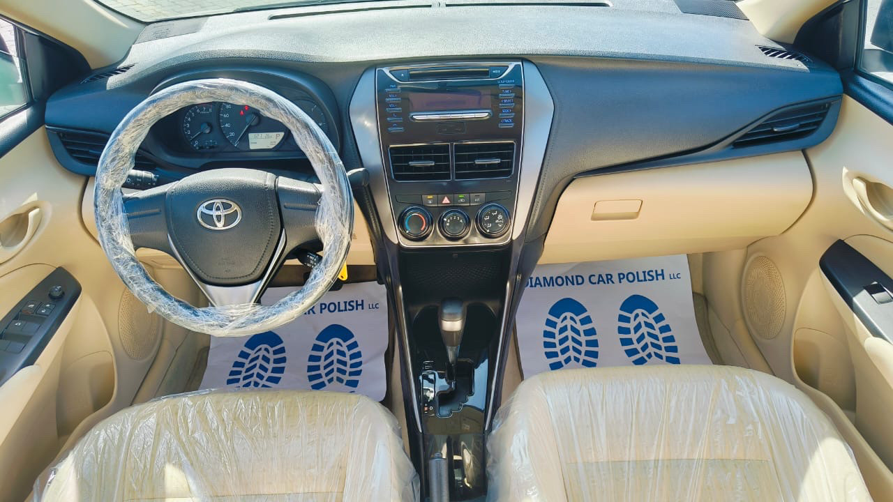 Toyota Yaris - Image 10