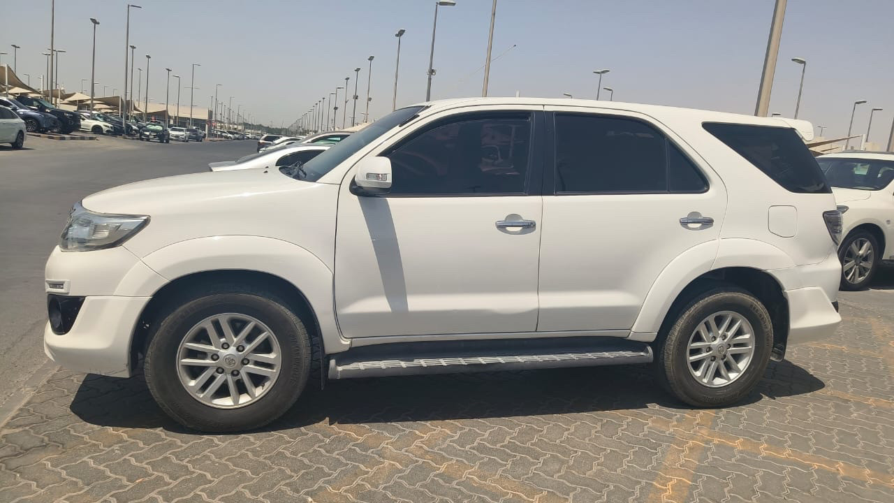 Toyota Fortuner - Image 4
