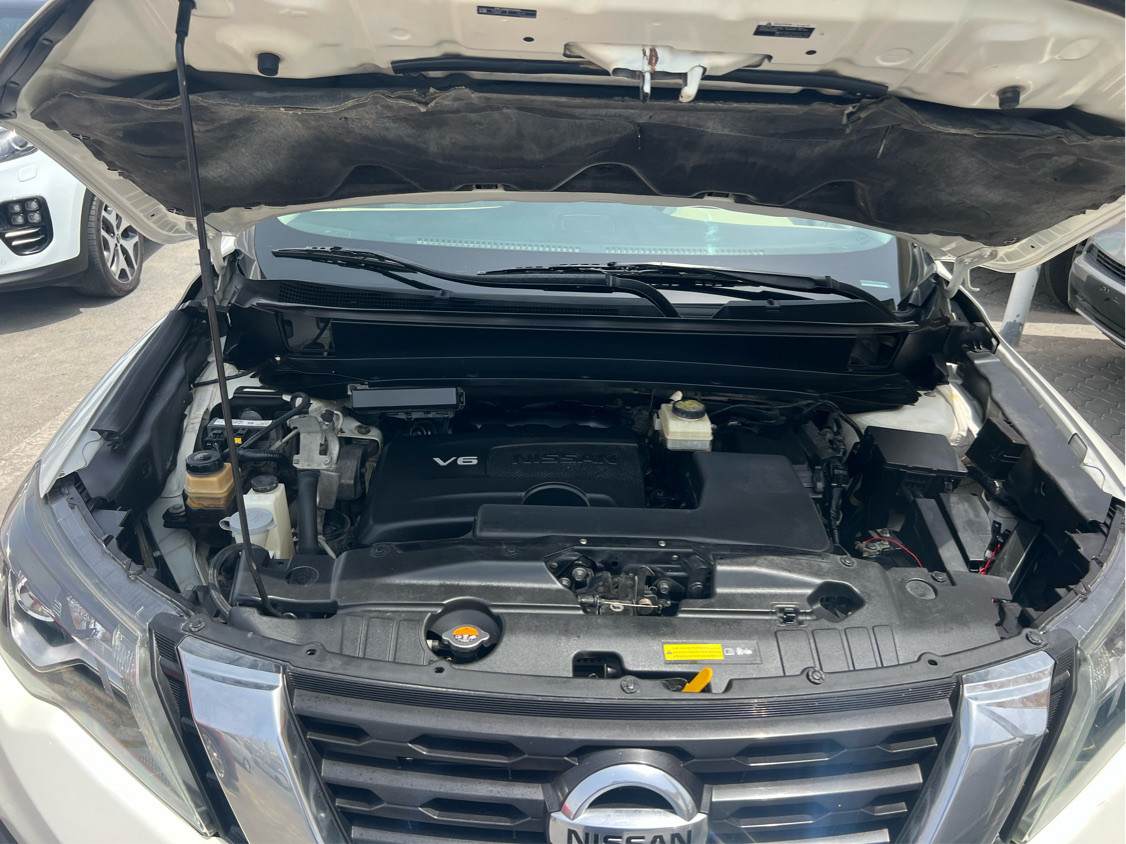 Nissan Pathfinder - Image 12