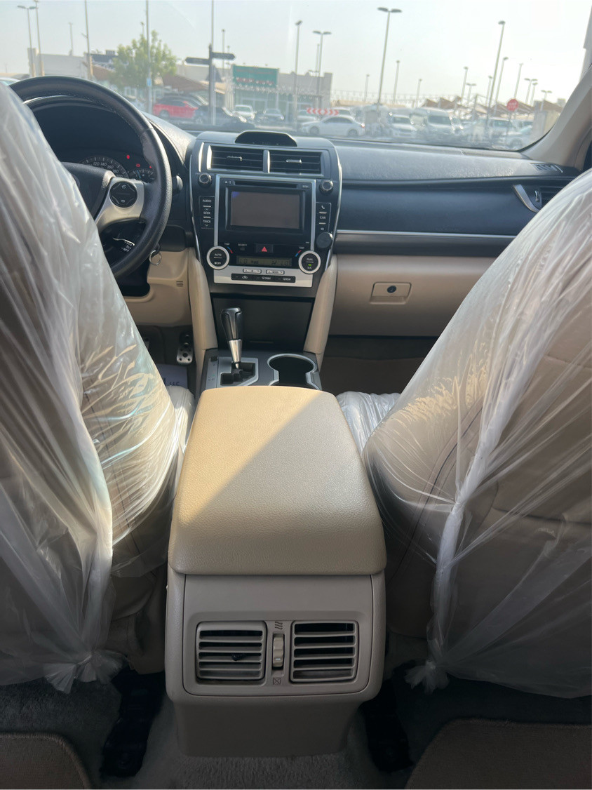 Toyota Camry - Image 5