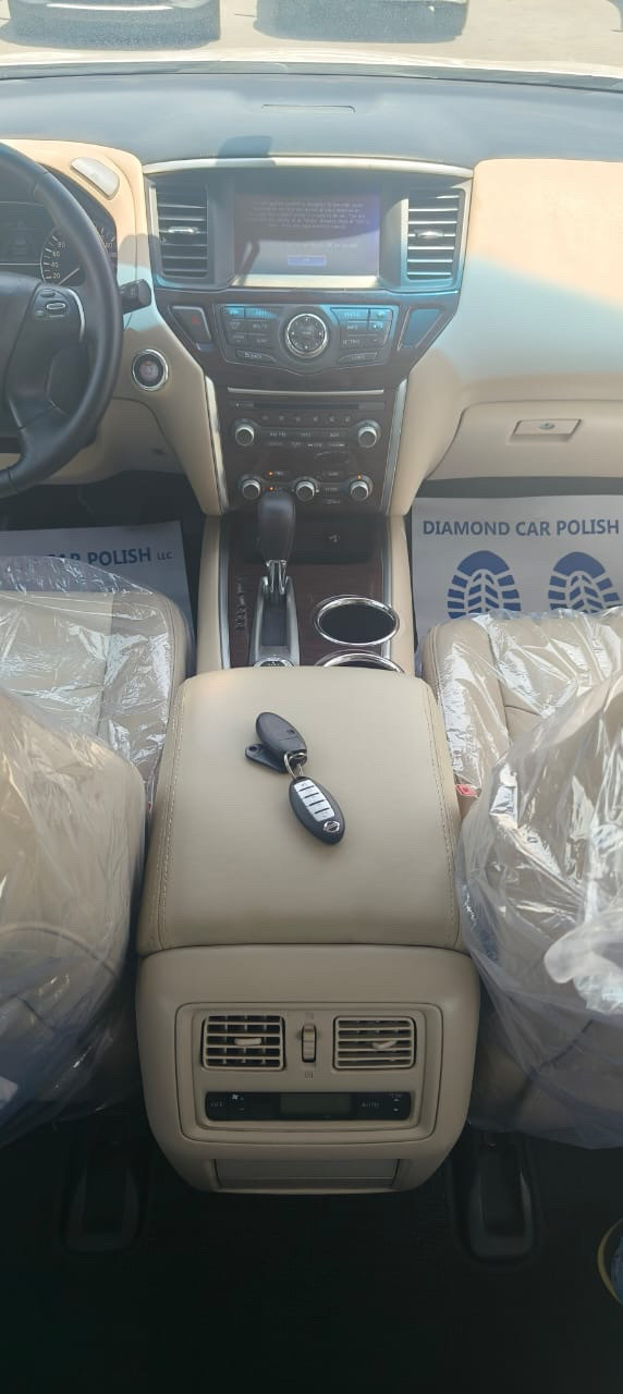 Nissan Pathfinder - Image 7