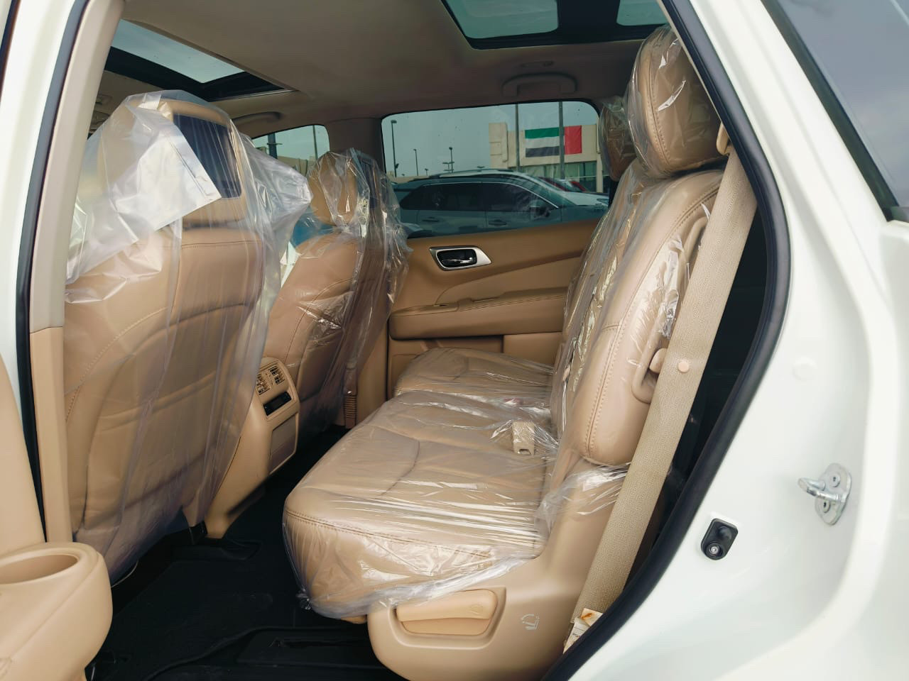 Nissan Pathfinder - Image 10