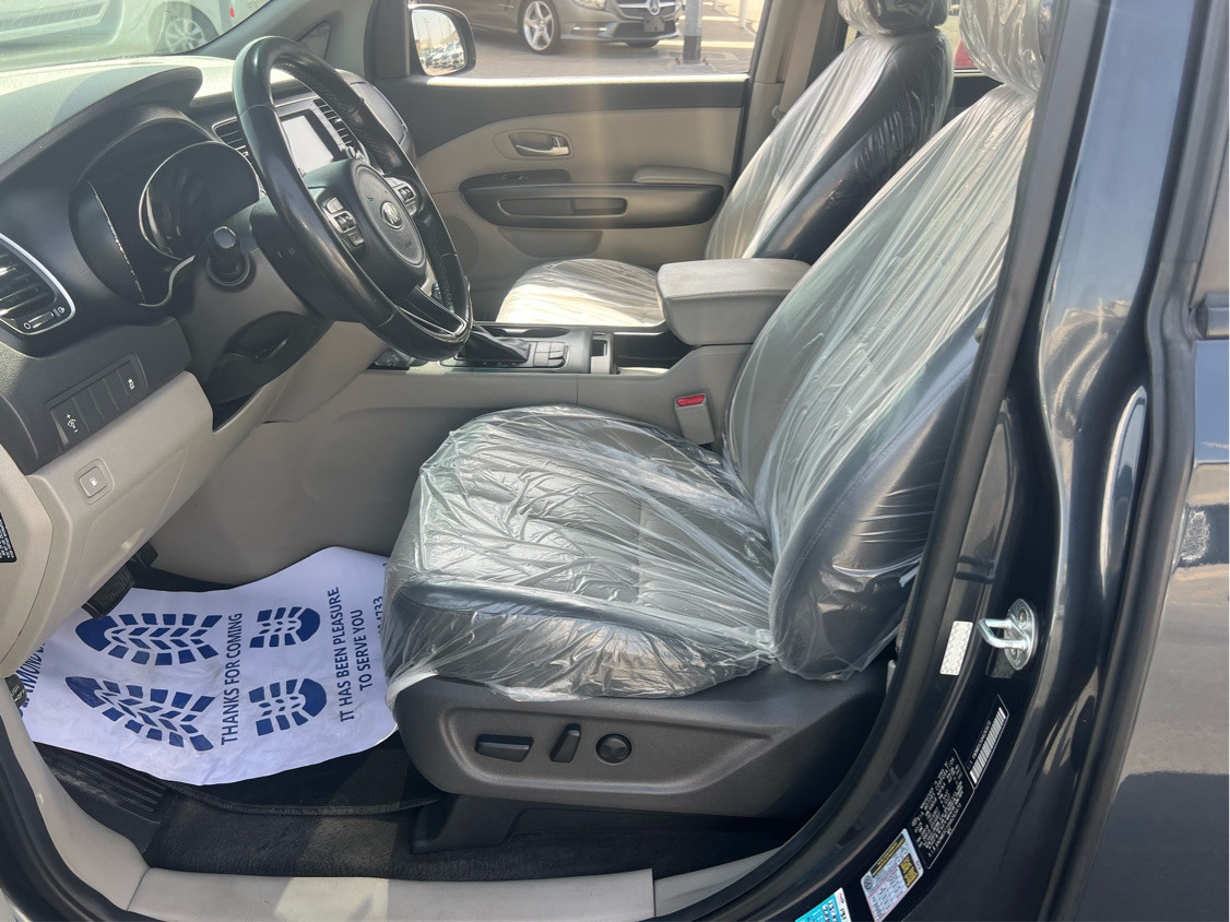 KIA Sedona - Image 7