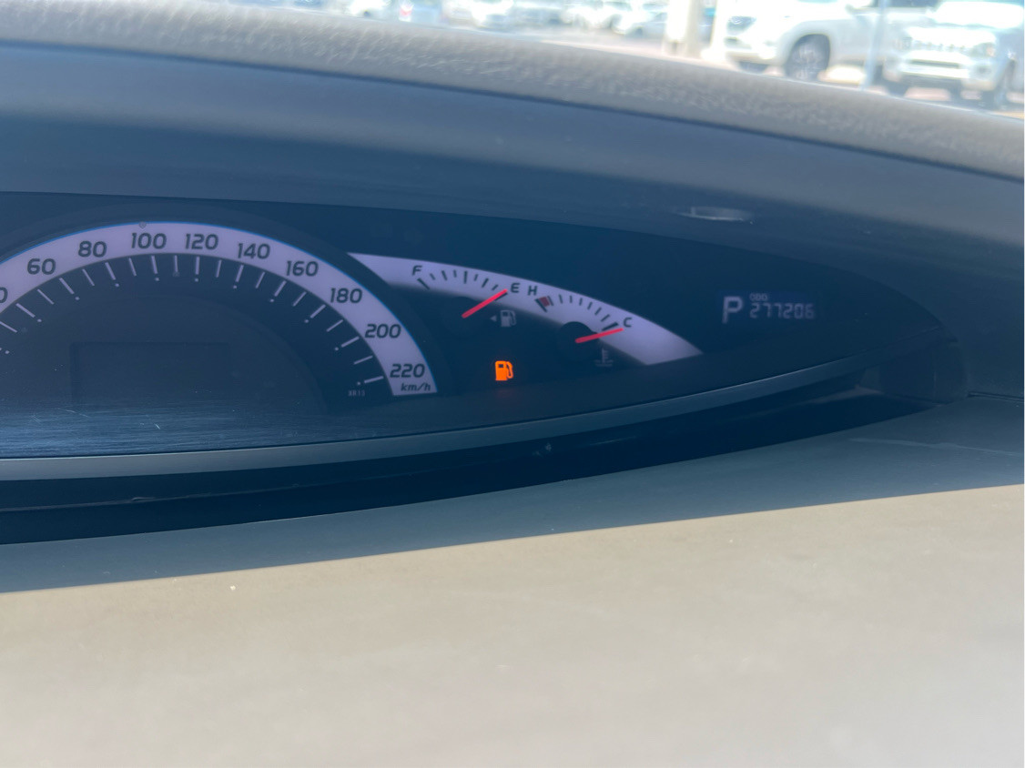 Toyota Previa - Image 5