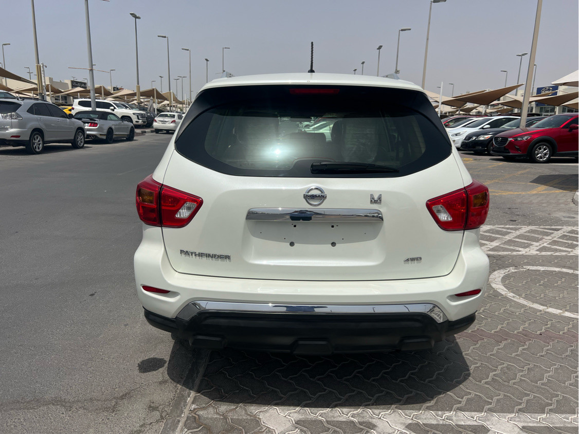 Nissan Pathfinder - Image 3