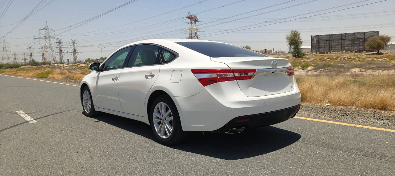 Toyota Avalon - Image 6