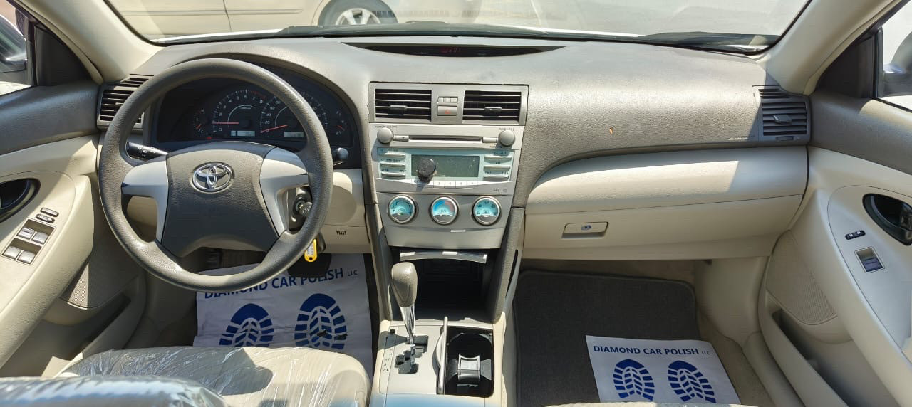 Toyota Camry - Image 7