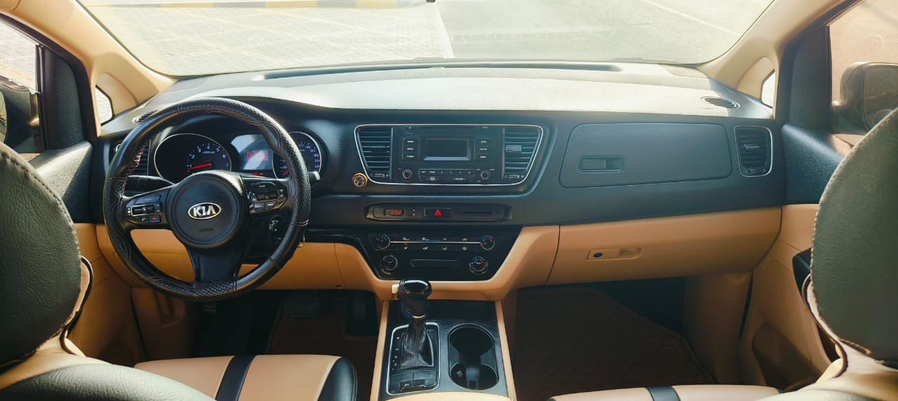 KIA Carnival - Image 12