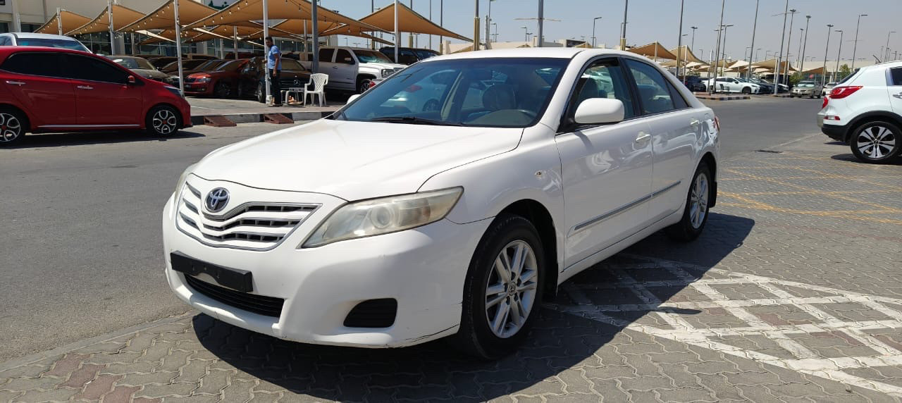 Toyota Camry - Image 6