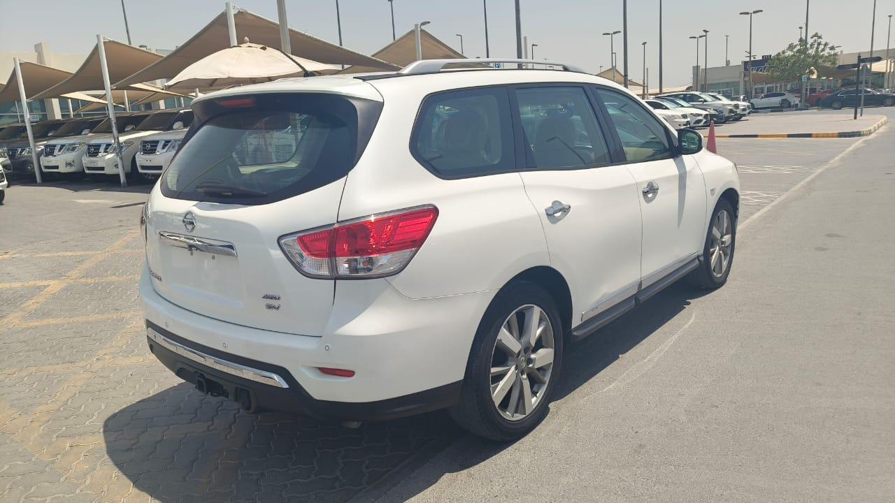 Nissan Pathfinder - Image 4