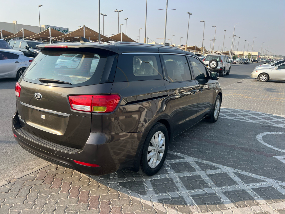 KIA Carnival - Image 12