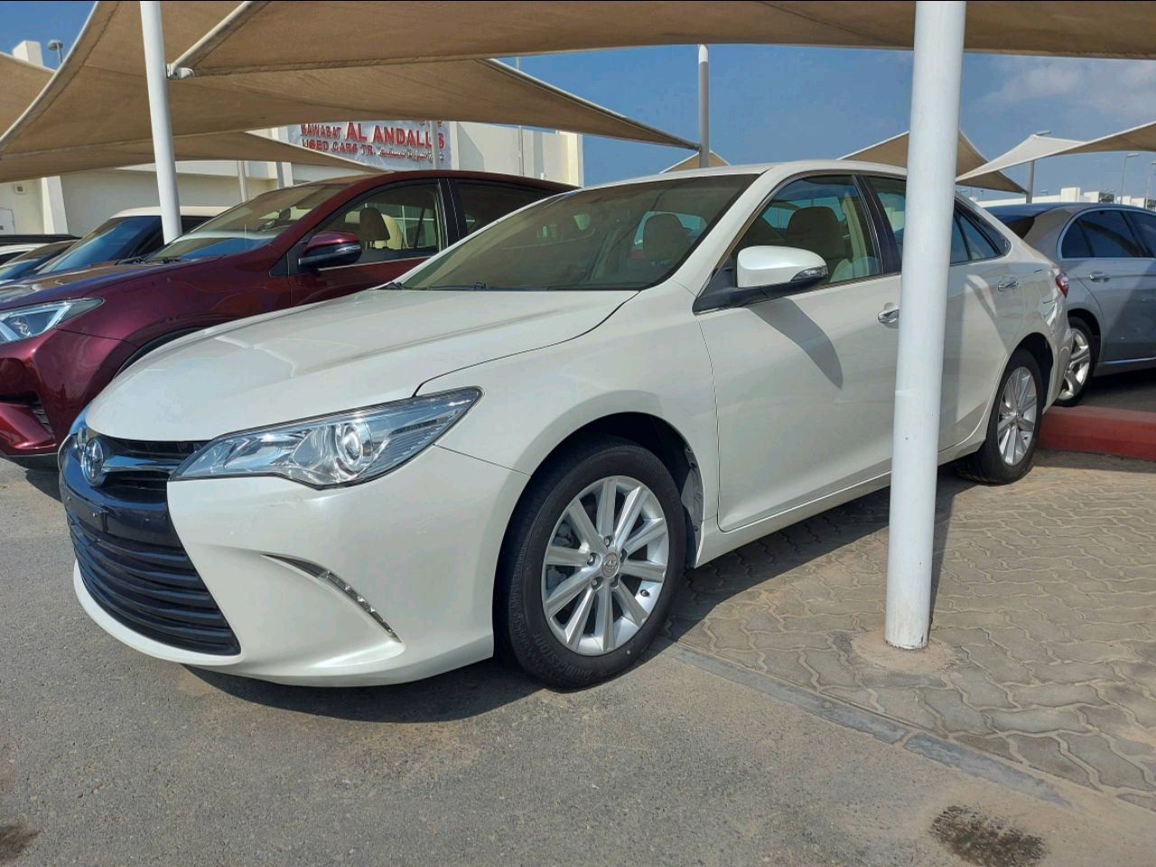Toyota Camry - Image 2