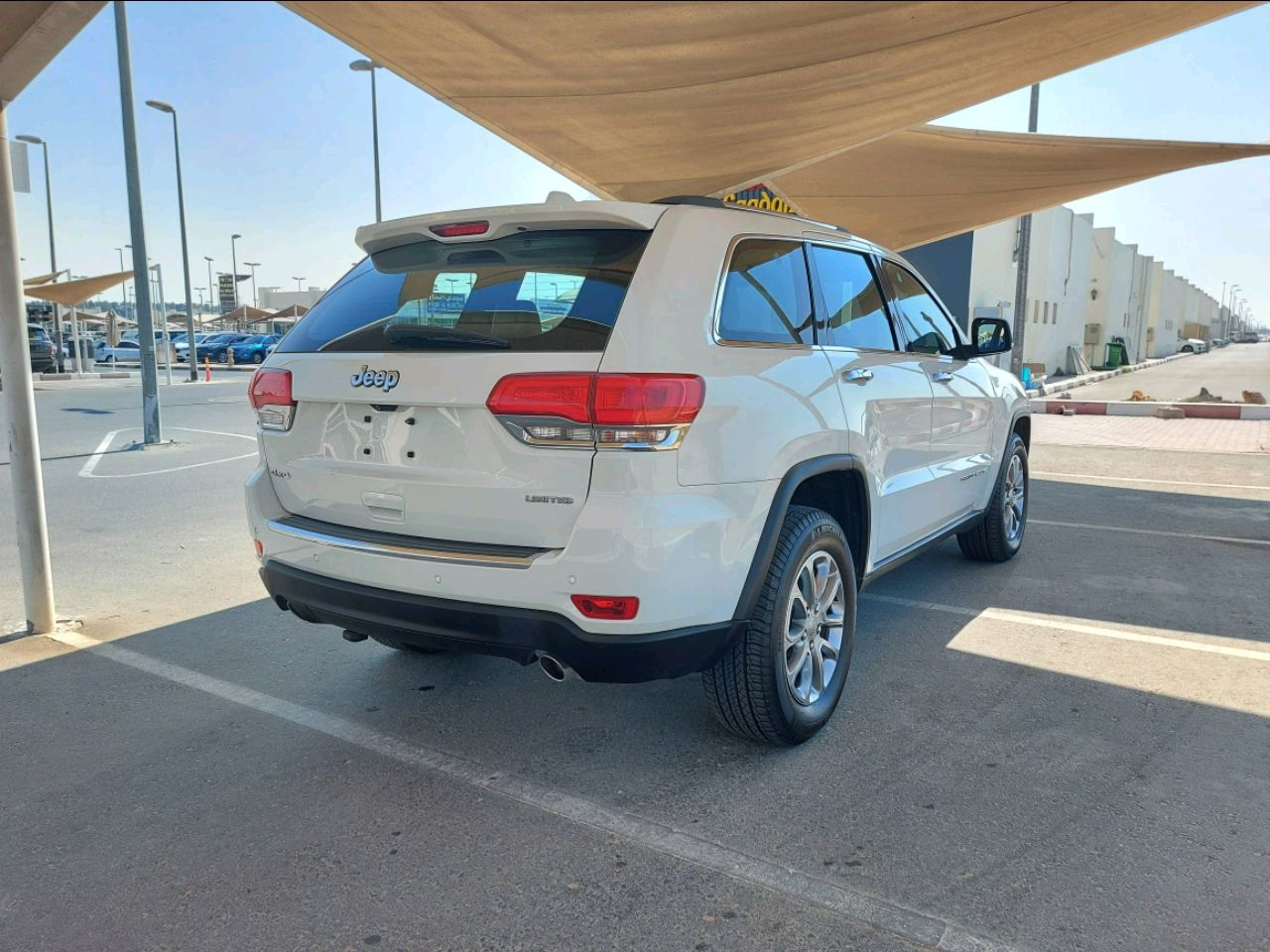 Jeep Grand Cherokee - Image 3