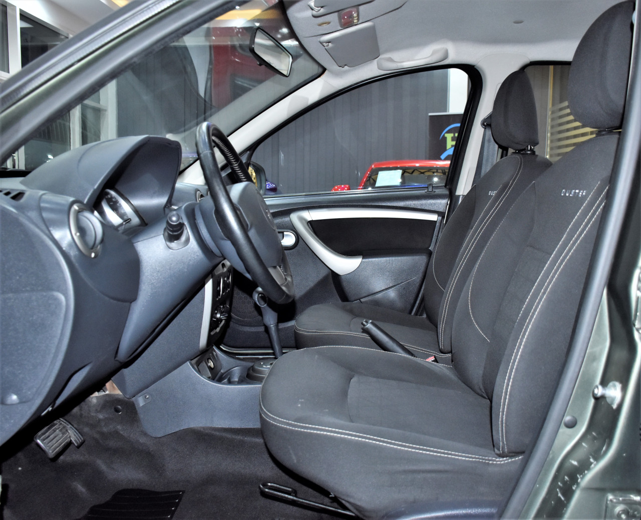 Renault Duster - Image 9