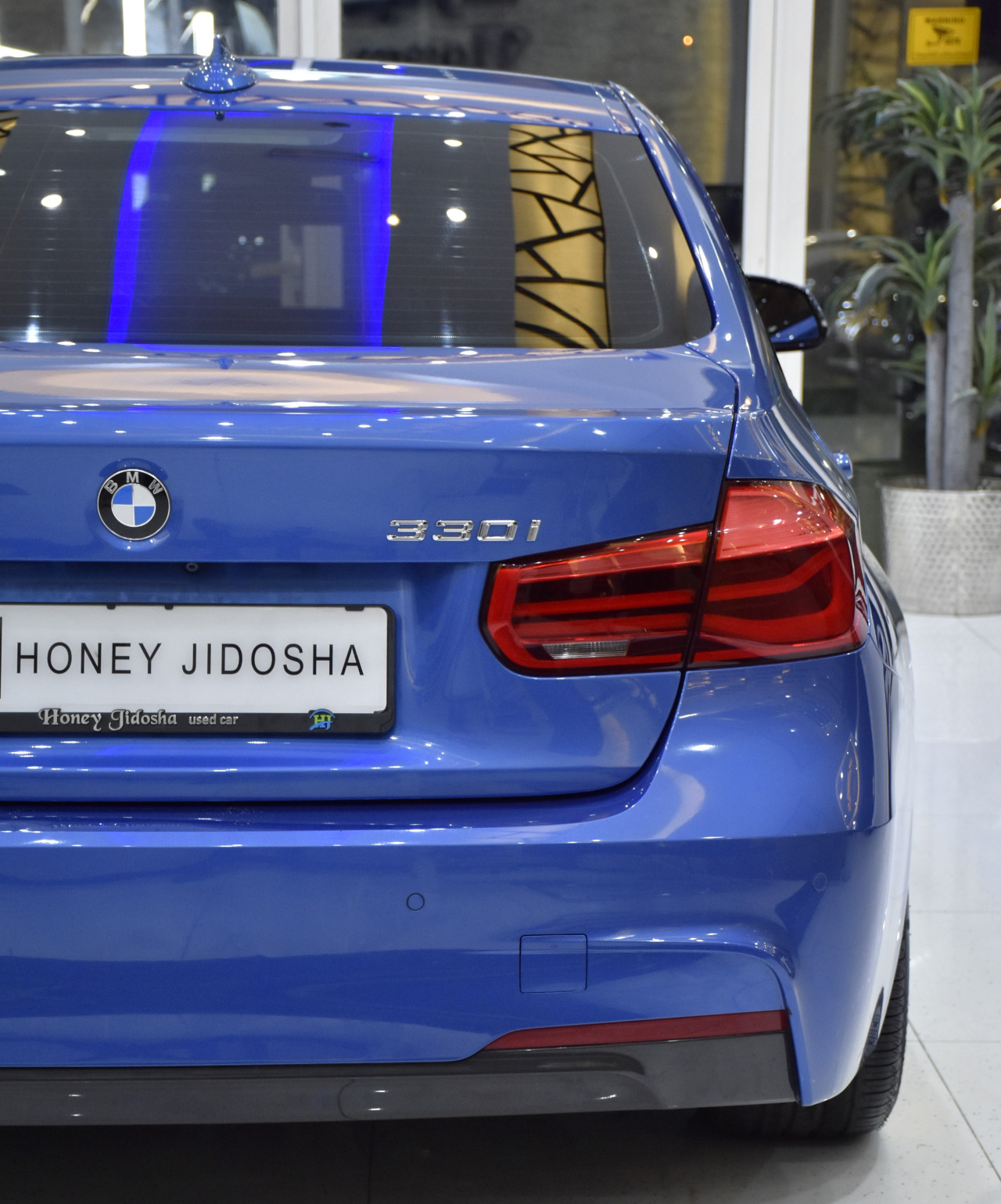 BMW 3-Series - Image 15